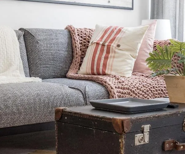 Apartment Two-bedroom Next To Music Academy Budapest