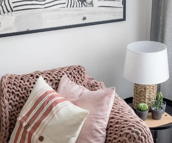 Two-bedroom Next To Music Academy