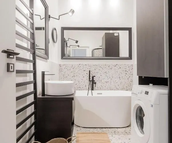 Apartment Two-bedroom Next To Music Academy Budapest