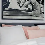 Two-bedroom Next To Music Academy *