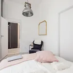 Two-bedroom Next To Music Academy